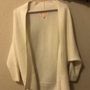 Mid sleeve white cardigan